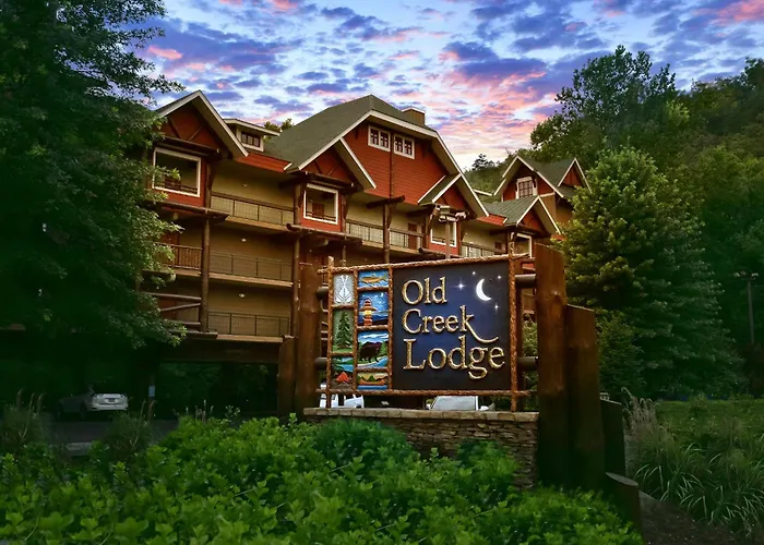 Romantic hotels Old Creek Lodge