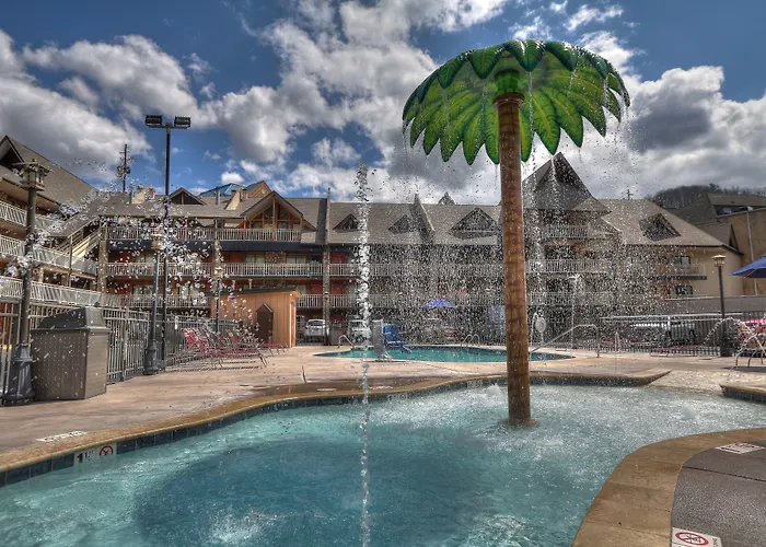 Motel: Crossroads Inn & Suites