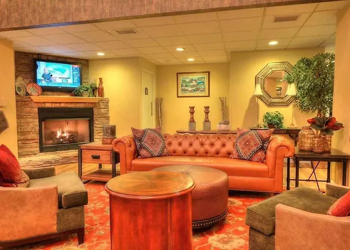 Resort: Edgewater Hotel And Conference Center