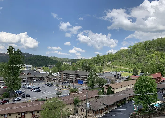 Lodge: Olde Gatlinburg Rentals